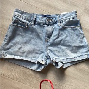 Light wash Old Navy shorts (children’s)